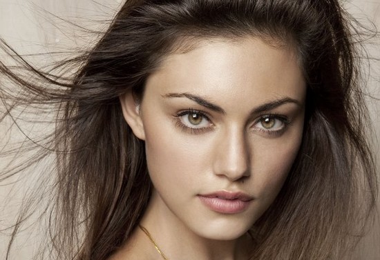 Phoebe Tonkin